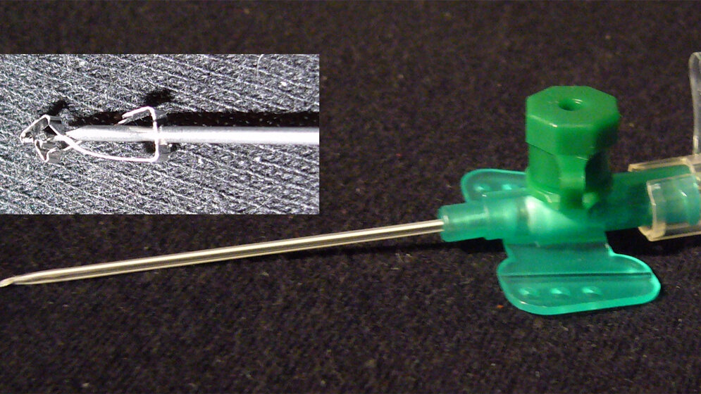 Sicherheits_Venenverweilkanuele_Florian_Thillmann_Eigenes_Werk_CC_BY_SA_2_5.jpg Sicherheits-Venenverweilkanüle