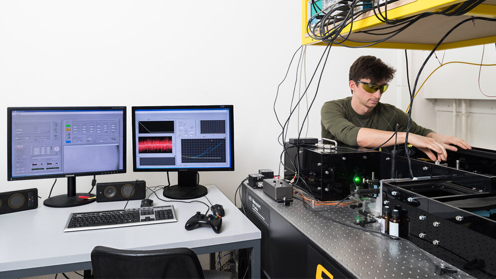 Marco_Grison_Mitarbeiter_Lehrstuhl_fuer_Molekulare_Biophysik_Uli_Benz_TUM.jpg Marco Grison, Mitarbeiter des Lehrstuhls für Molekulare Biophysik