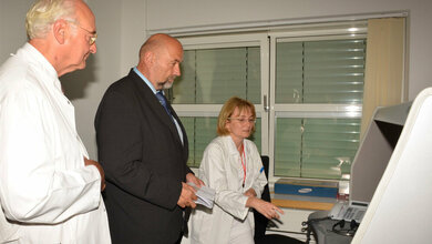 Minister_bei_nach_Bergen_auf_Ruegen_Oberaerztin_Dr_Bernadette_Gaida_UMG_Angelika_Ilgert_26082016.jpg Tele-Stroke-Netzwerk