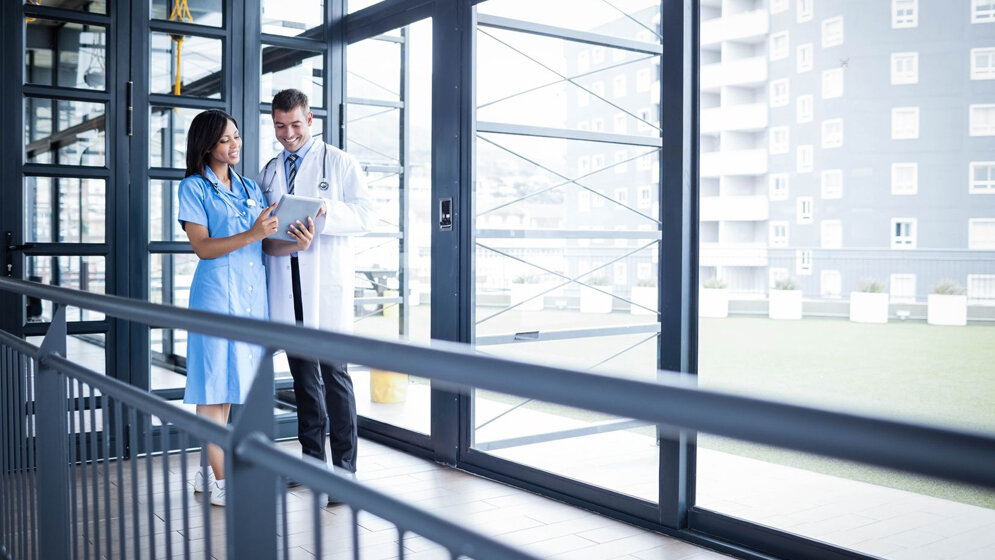 Fotolia_102395607_Medizinisches_Team_WavebreakMedicaMicro.jpg Zuwanderer