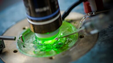 Aktivitaet_von_Nervenzellen_Lichtstimulation_RUB_Damian_Gorczany_27042016.jpg Aktivität von Nervenzellen