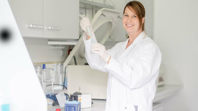 Stephanie_Pfaender_wechselte_von_Bern_nach_Bochum_RUB_Katja_Marquard.jpg Stephanie Pfänder