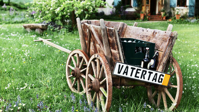 vatertag.jpg Leiterwagen zum Vatertag