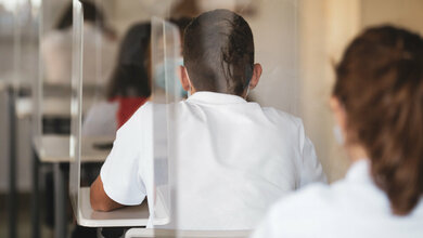 Corona_MoiraM_stock_adobe_com.jpg Ansteckungsrisiko