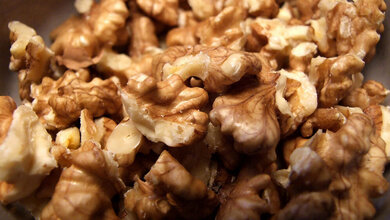 Walnuss_Robb_Eigenes_Werk_CC_BY_SA_3_0.jpg Walnüsse