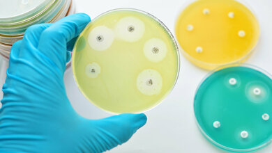 Antibiotika.jpg Antibiotikaresistenzen