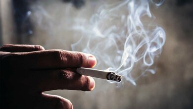 Lungenhochdruck_durch_Rauchen.jpg Bei Lungenhochdruck ist der Blutdruck in den Lungengefäßen krankhaft erhöht. Die idiopathische pulmonal arterielle Hypertonie ist eine seltene, aber sehr schwere Form des Lungenhochdrucks. Die idiopathische pulmonal arterielle Hypertonie ist eine seltene, aber sehr schwere Form des Lungenhochdrucks. Die idiopathische pulmonal arterielle Hypertonie ist eine seltene, aber sehr schwere Form des Lungenhochdrucks.