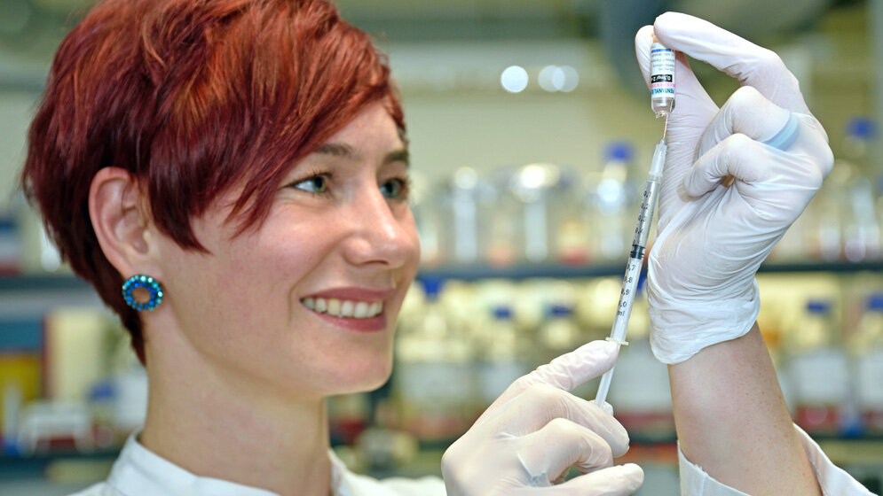 Die_Pharmakologin_Dr_Andrea_Kliewer_Michael_Szabo_UKJ.jpg Die Pharmakologin Dr. Andrea Kliewer