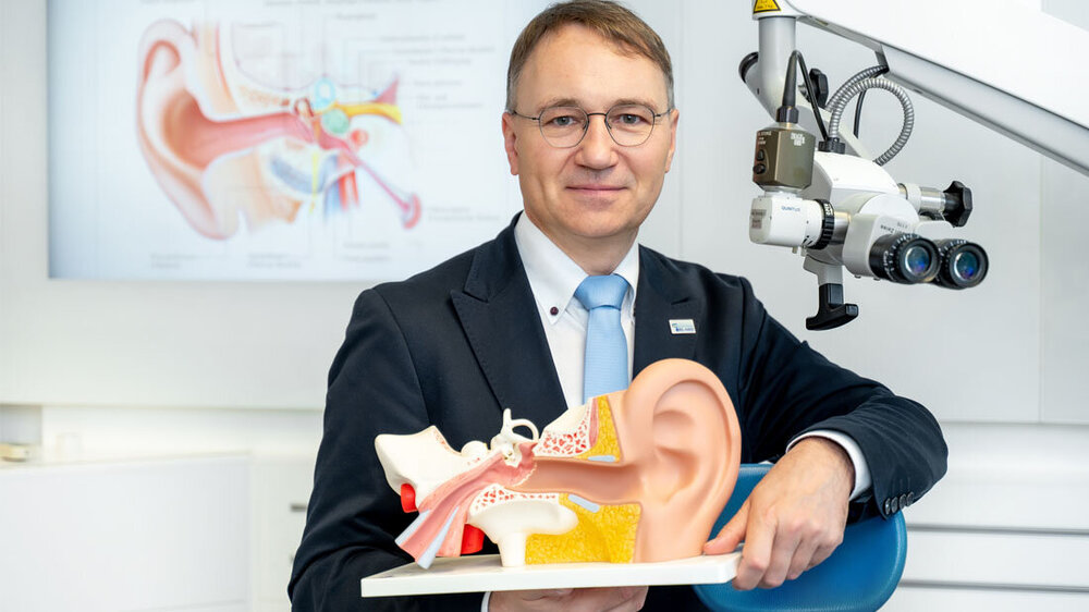 Prof_Dr_Stefan_Plontke_01.jpg Prof. Dr. Stefan Plontke in der Klinik.