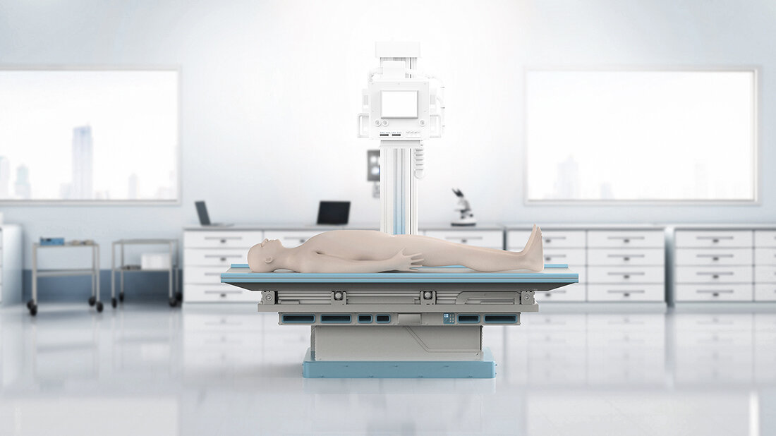 Neue Wege in der MTR-Ausbildung (Teil 1) Foto, auf dem eine lebensgroße realistische menschliche Puppe auf einem Behandlungstisch liegt