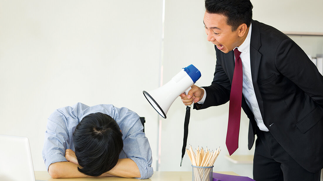 Aus der Praxis für die Praxis (29): „Drückeberger“? Titelbild des Fachbeitrags zum Umgang mit Kollegen, die sich drücken