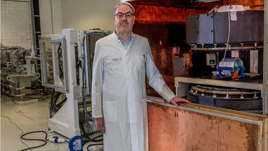 Dr_Aswin_Hoffmann_am_OncoRay.jpg Dr. Aswin Hoffmann und sein Team am OncoRay