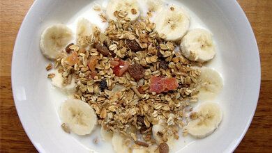 Muesli_VirtualSteve_CC_BY_SA_2_5_Wikimedia.jpg Müsli
