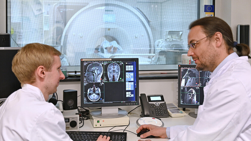 Suche_nach_einem_Prognosemarker_für_die_Ketamintherapie_Foto_Michael_Szabo_UKJ.jpg Suche nach einem Prognosemarker für die Ketamintherapie