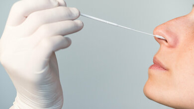 Test_Adobe_01.jpg Test auf SARS-CoV-2