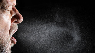 Corona_Aerosole__Rainer_Fuhrmann_stock_adobe_com.jpg Ausbreitung von Aerosolen