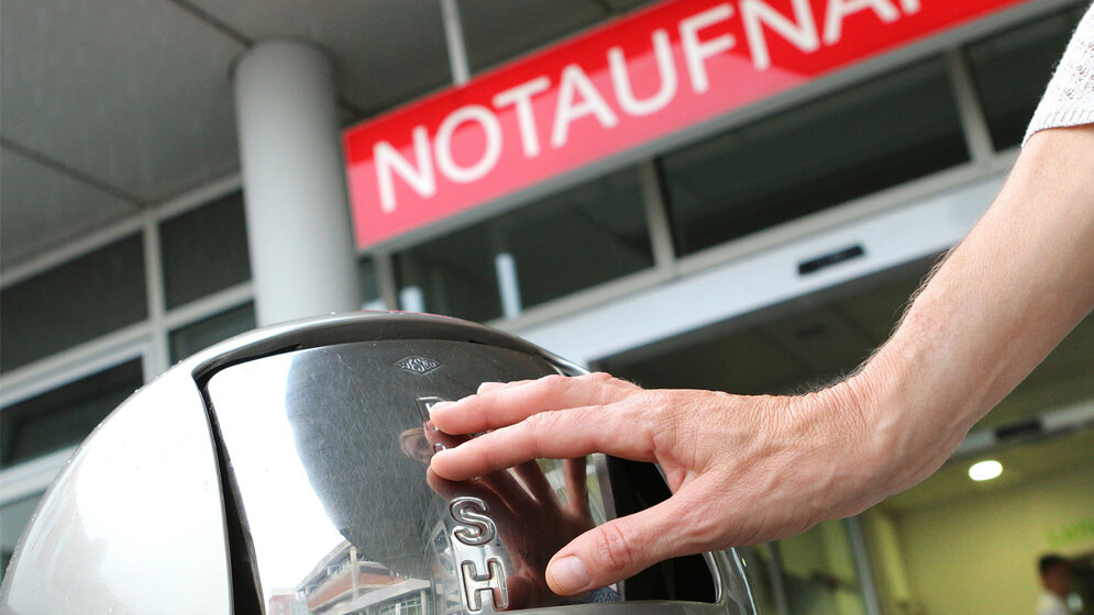 neue_antimikrobiell_wirksame_Beschichtung_Foto_UKR_Klaus_Voelcker.jpg neue, antimikrobiell wirksame Beschichtung