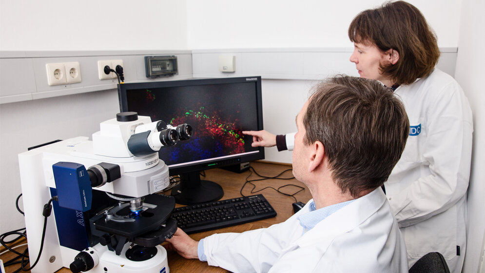 Armin_Rehm_links_und_Uta_Hoepken_Anyess_von_Bock_MDC_Kopie.jpg Armin Rehm (links) und Uta Höpken