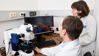 Armin_Rehm_links_und_Uta_Hoepken_Anyess_von_Bock_MDC_Kopie.jpg Armin Rehm (links) und Uta Höpken