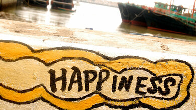 happiness_jayneandd_CC_BY_2_0_1072016.jpg Happiness