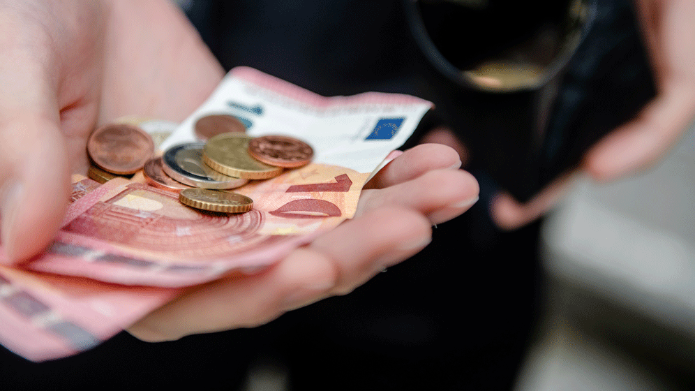 2021_05_20_km_todt-1.gif Coronaviren auf Geldscheinen